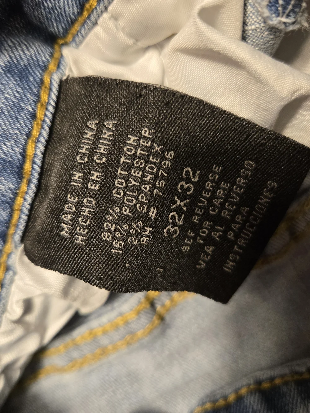 ZCL skinny fit blue distressed denim jeans featuring white paint 32x32